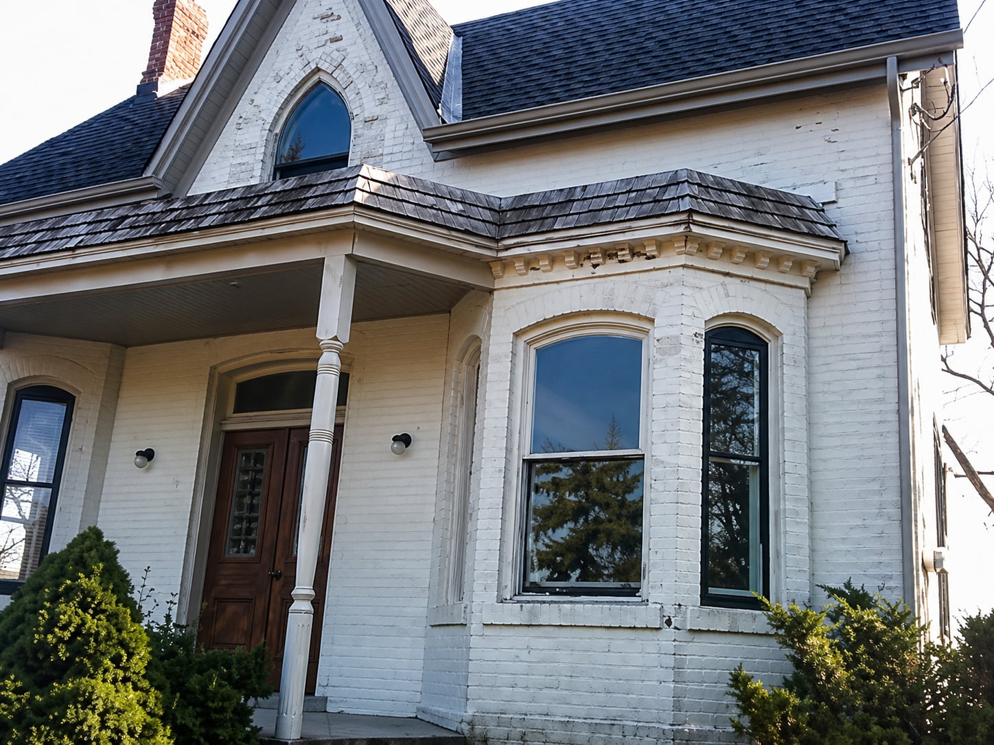 House before sandblasting restoration
